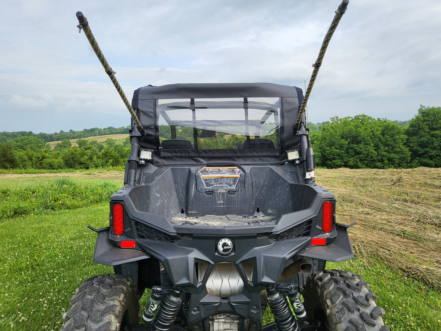 2021+ Can-Am Commander Canvas Rear Panel