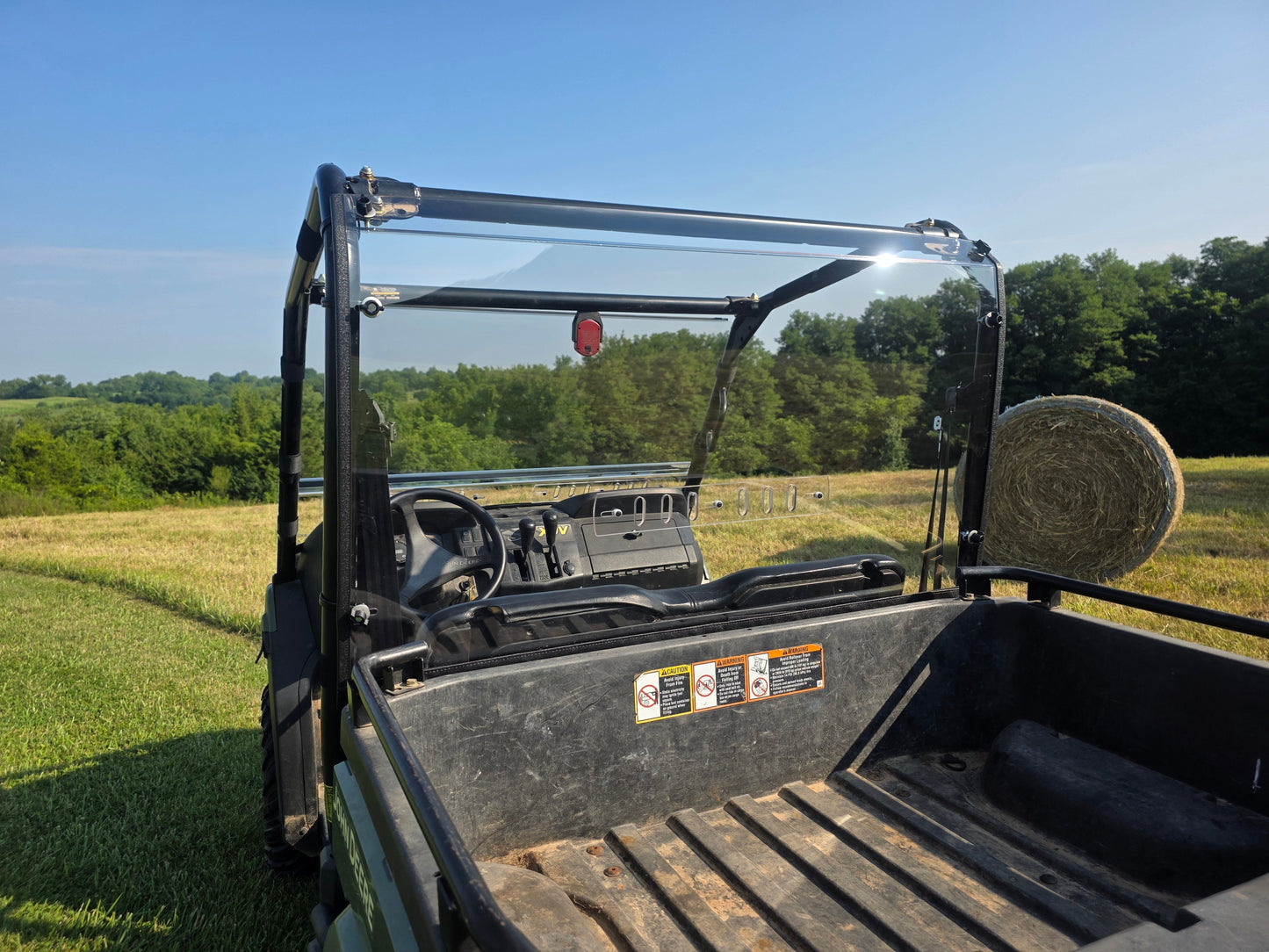 John Deere Gator 550/560/590 - Lexan Back Panel w/Vent Option - 3 Star UTV