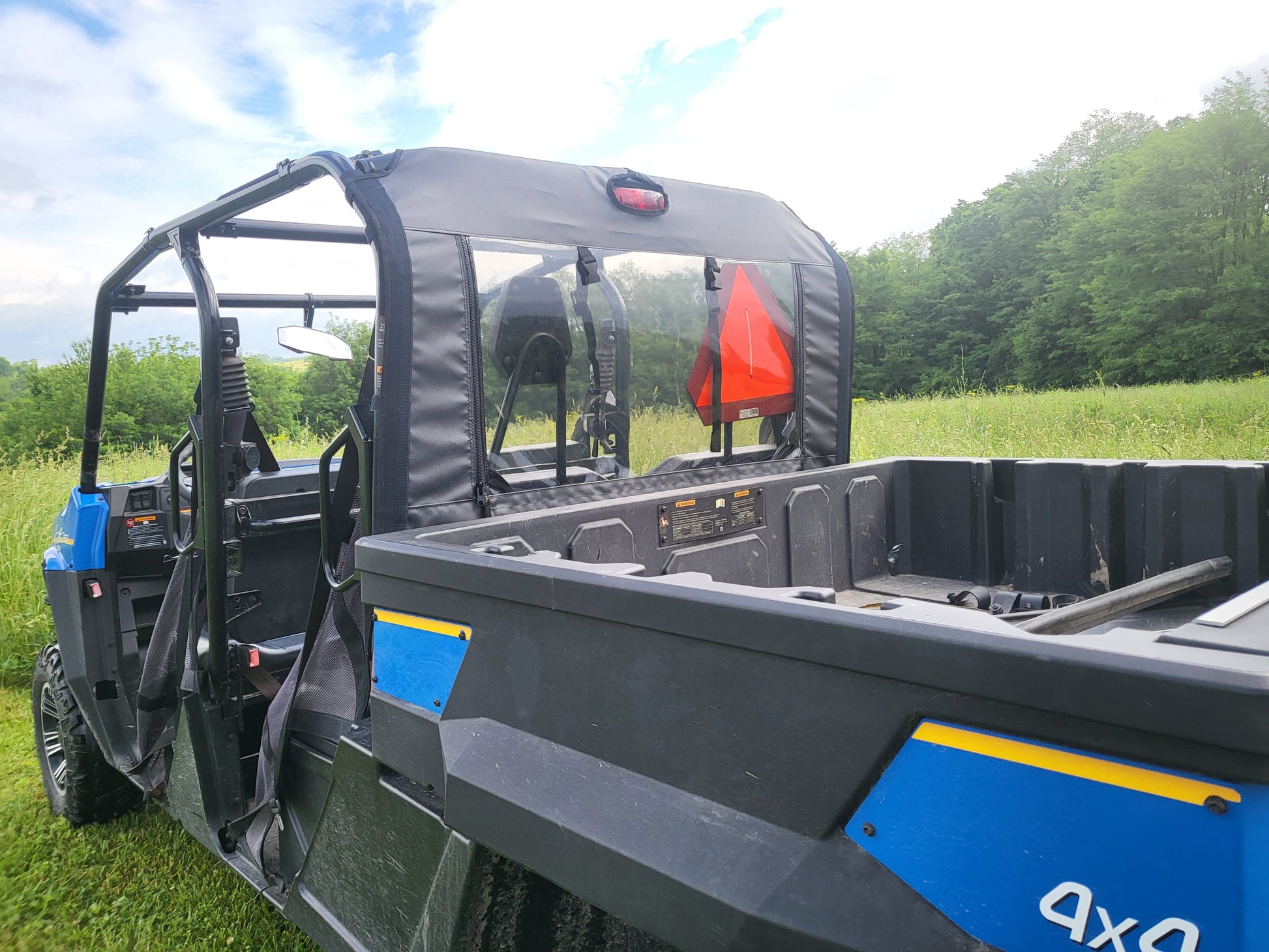 New Holland 850 Crew - Soft Back Panel - 3 Star UTV