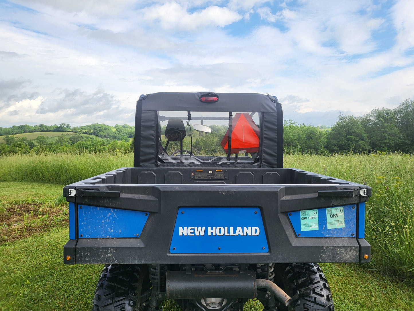 New Holland 850 Crew - Soft Back Panel - 3 Star UTV