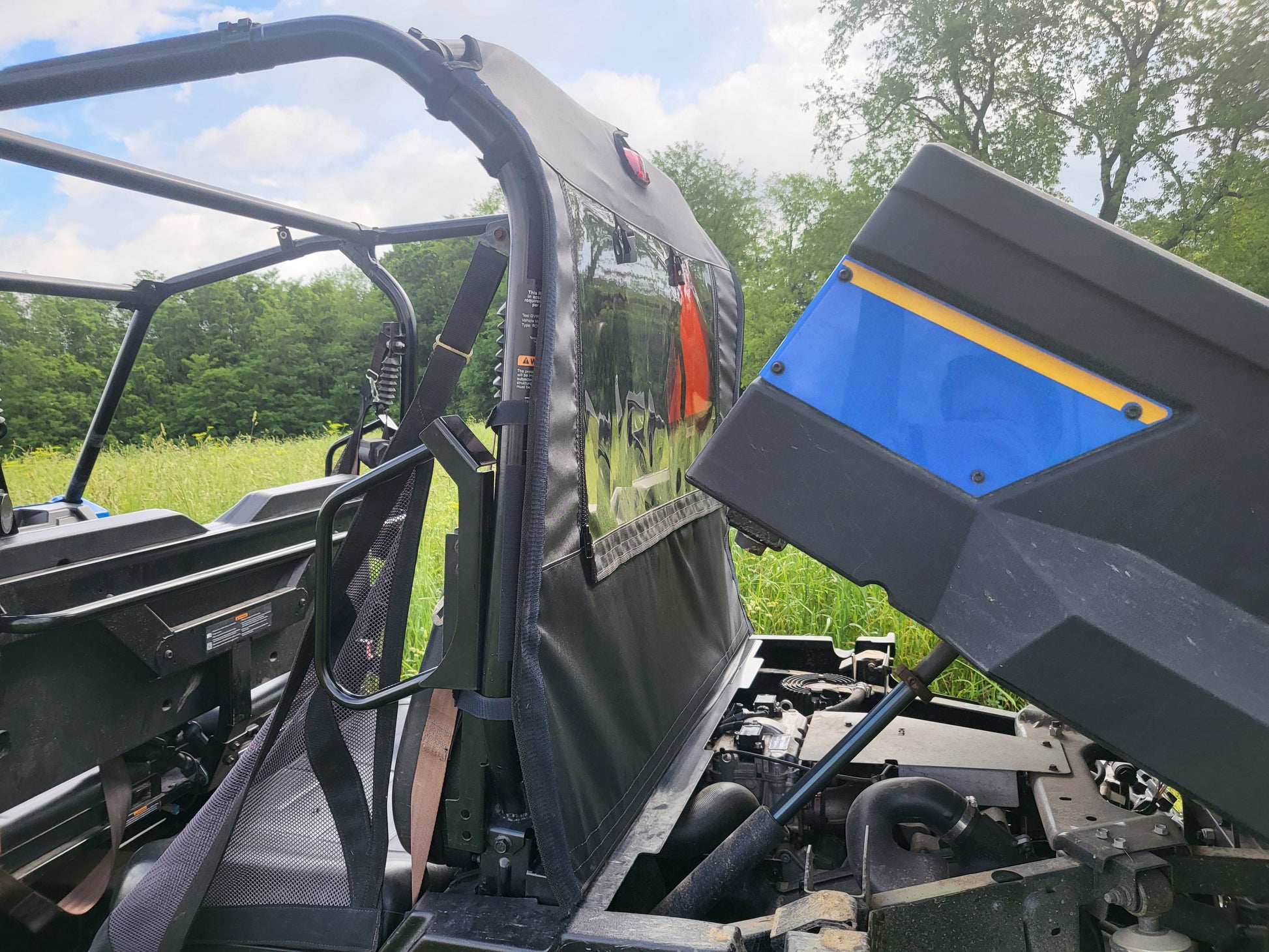 New Holland 850 Crew - Soft Back Panel - 3 Star UTV